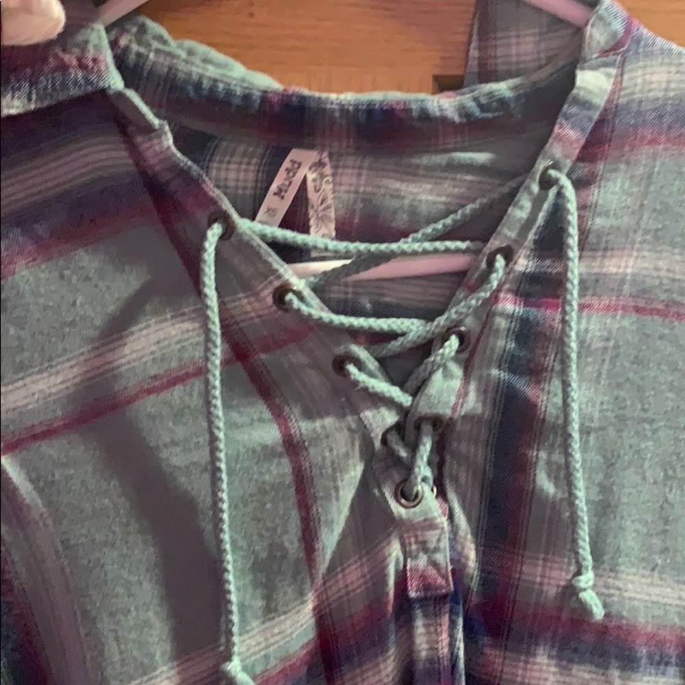 XS fits like S Mudd flannel